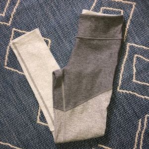 Like New Outdoor Voices Springs Leggings Grey